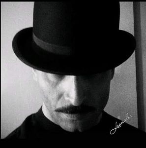 Meet your Posher, Leonides